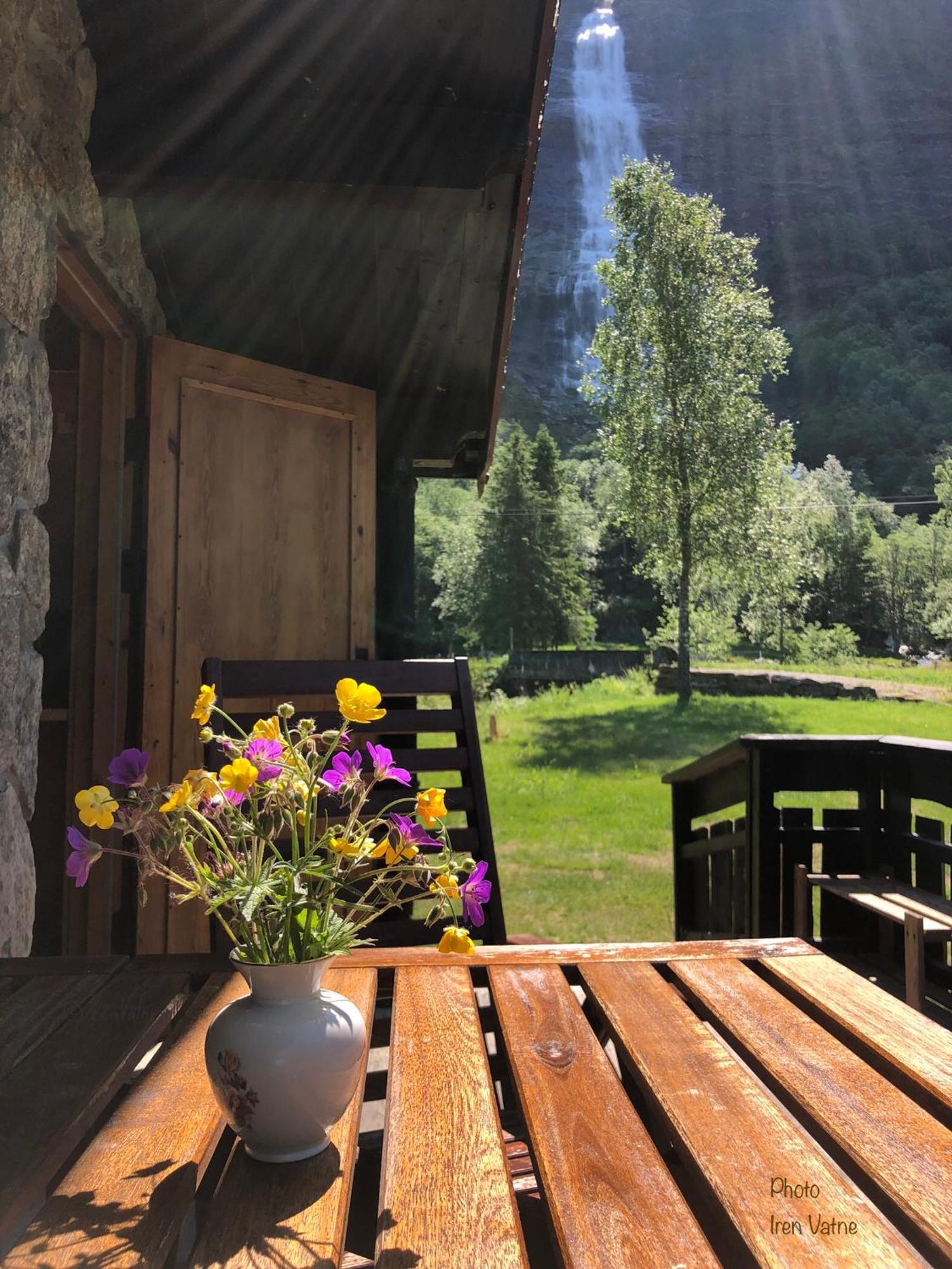 Vassbakken Kro Og Camping Skjolden Exteriör bild